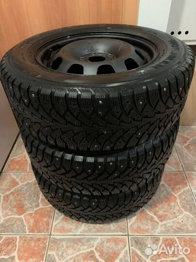 Зимние шины Nordman 4 215/65 R16 + Штампованные ди