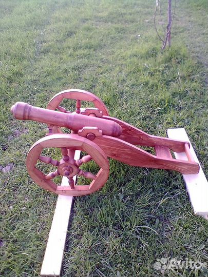 Скворечники/Пушки/Арки/Шпалеры/Телеги/Штурвал