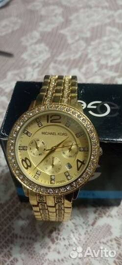 Часы наручные женские