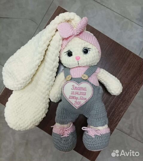 Вязаный зайчик
