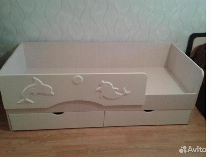 Красивая детская кровать