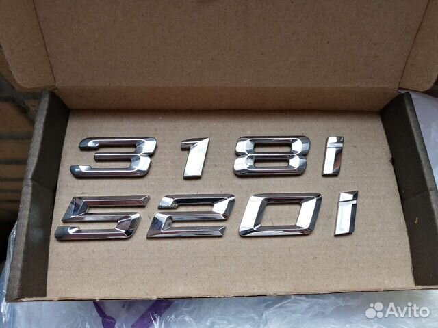 Оригинал шильдик эмблема bmw на крышку багажника