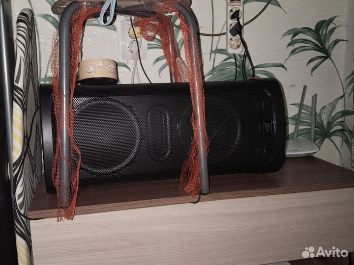 Блютуз колонка jbl