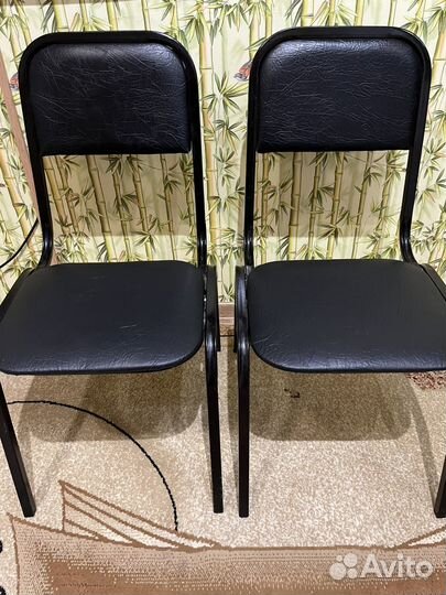 Стулья офисные