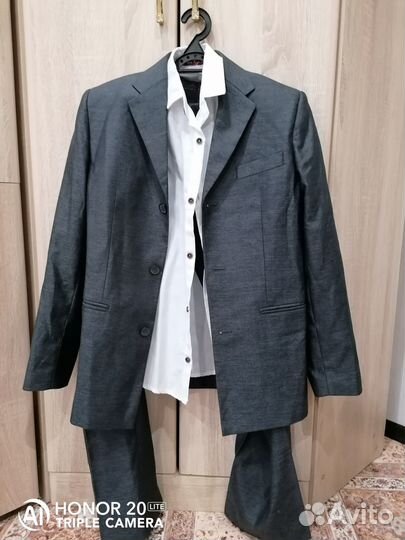 Костюм школьный