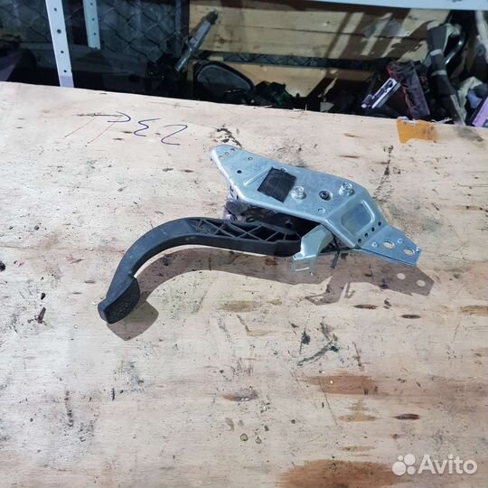 Педаль сцепления chevrolet viva