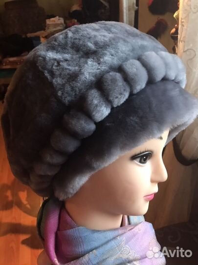 Берет из мутона новый