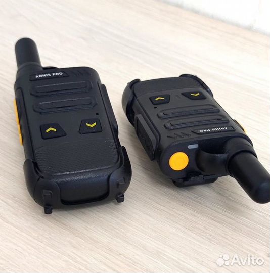 Рация с наушником, радиостанция с гарнитурой