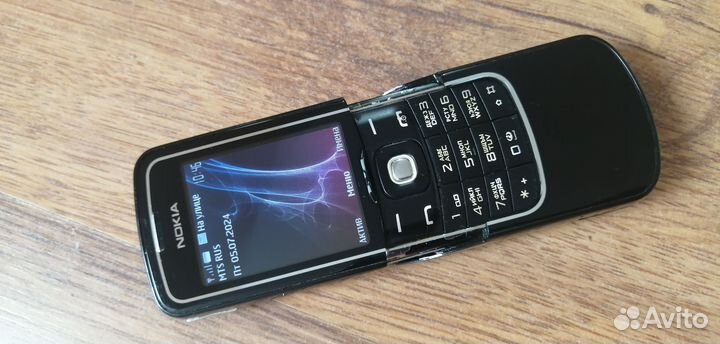 Nokia 8600 Luna