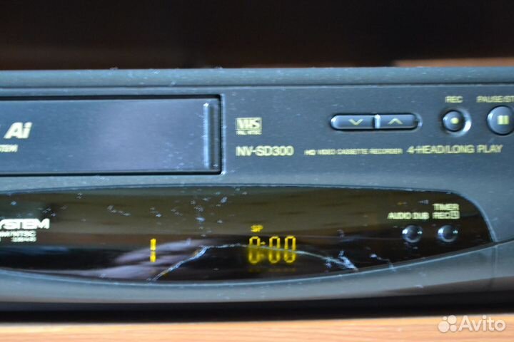 Видеомагнитафон Panasonic nv sd300am