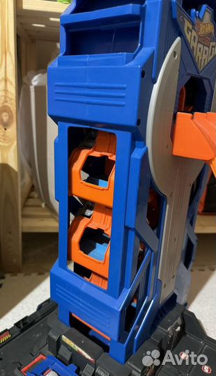 Hot wheels mega garage