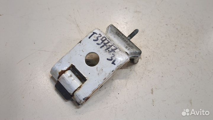 Петля двери Opel Movano 2010, 2011