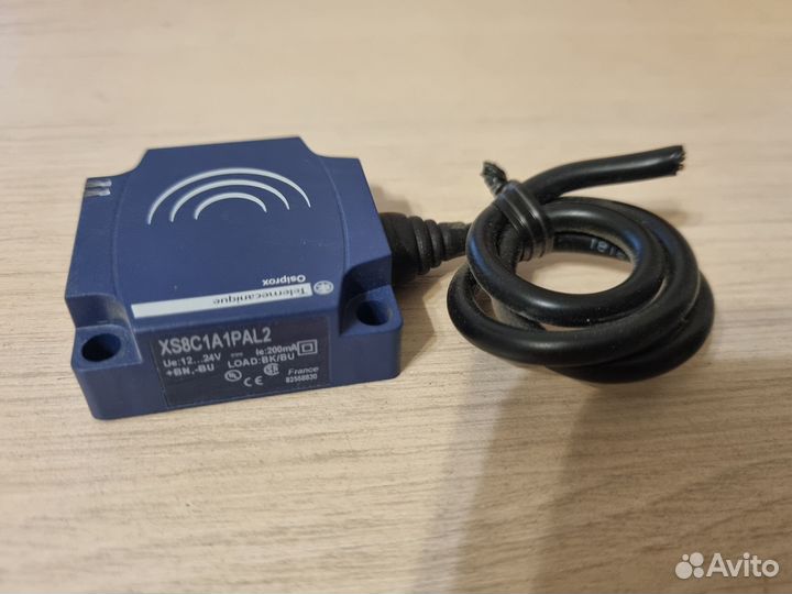 Датчик индуктивный NO PNP Telemecanique (XS8C1A1PA