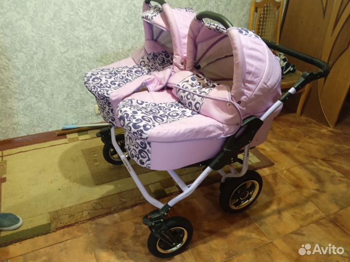 Коляска для двойни