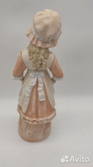 Фигура Девушка фарфор бисквит первая половина X