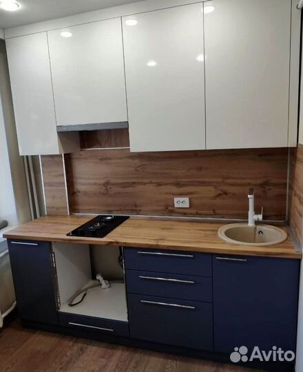 Кухонный гарнитур угловой