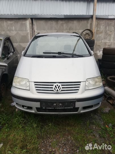 В разборе Volkswagen Sharan 1.9 дизель