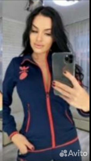 Костюм спортивный