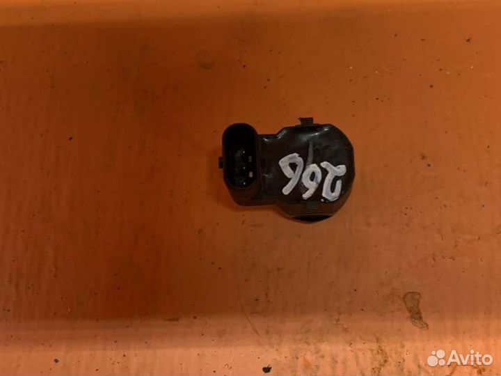 Датчик парктроника передний Land Rover Evoque L538