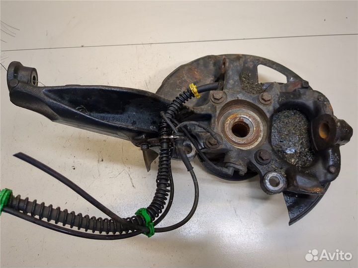 Ступица (кулак, цапфа) Land Rover Discovery 3, 200