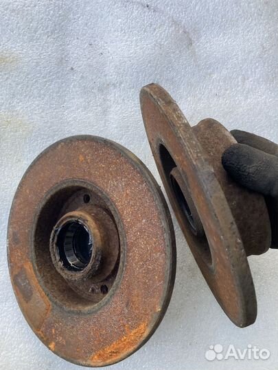 Задние тормозные диски Фольксваген passat b3