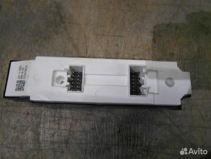 Блок управления стеклоподъемниками от Mazda Mazda