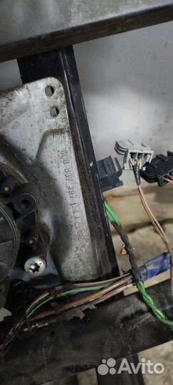 Водительский стеклоподъёмник Ауди А4 Б5