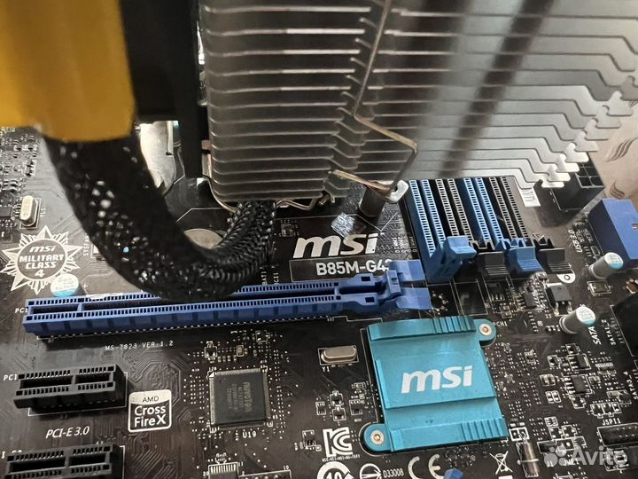 Материнская плата MSI B85M-G43