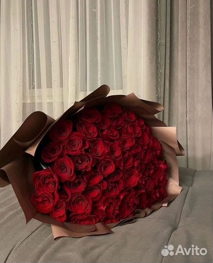 Букет красных роз, 25, 35, 55 шт, с доставкой