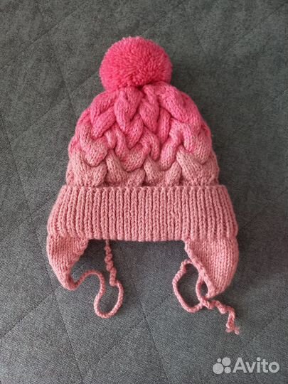 Зимняя шапочка для девочки ручная работа
