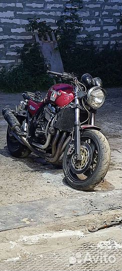 Kawasaki zrx 1100