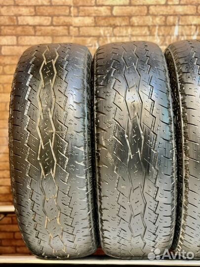 Toyo Open Country A/T Plus 225/65 R17