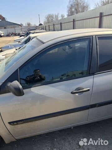 Дверь передняя левая Renault Megane