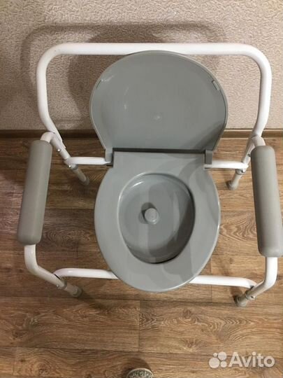 Кресло туалет и ходунки для взрослых