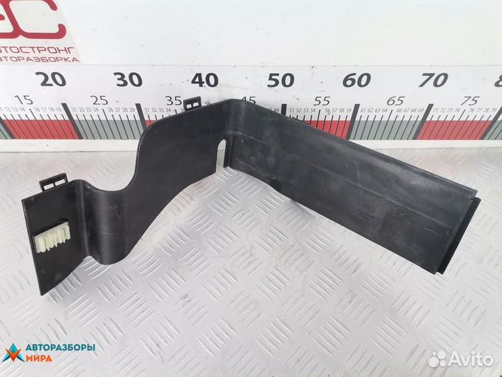 Полка аккумулятора Land Rover Discovery 3 2006