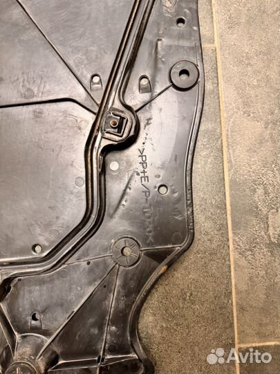 Защита двигателя toyota RAV4