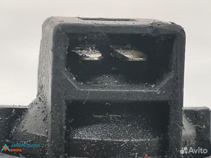 Форсунка Volkswagen Passat B6 2007 038130073AG