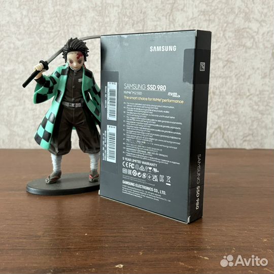 Samsung M.2 980 SSD 1TB новый