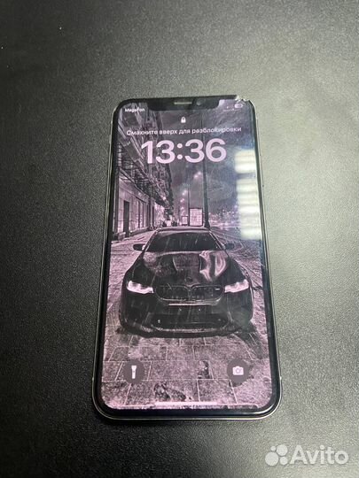 Телефон iPhone 10 256г