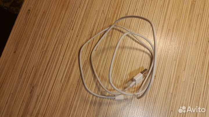 Провод зарядный на iPhone