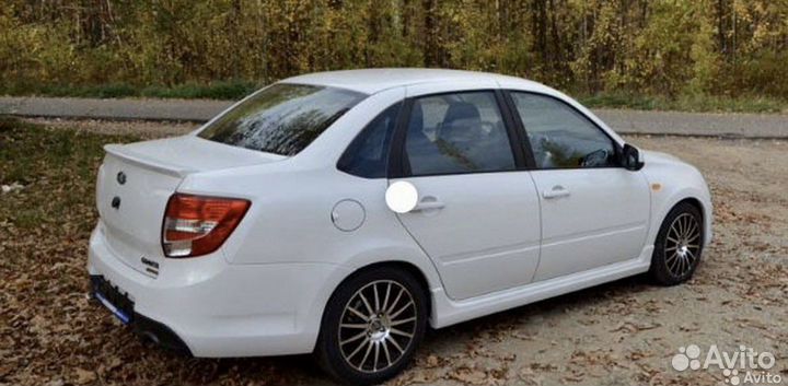 Пороги granta sport оригинал в цвет