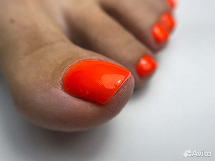 Маникюр педикюр