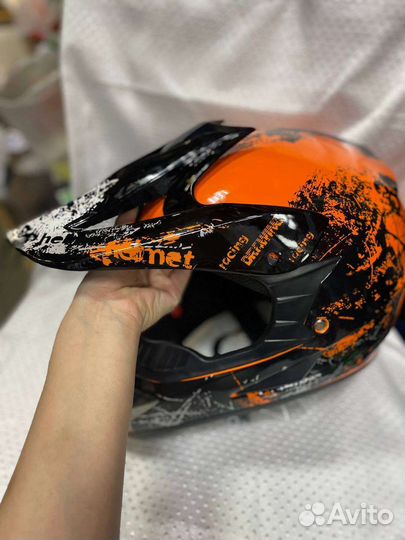Новый мотоциклетный шлем, размер 60