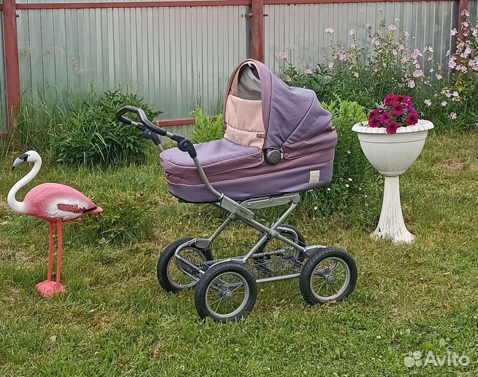 Кoляcка Inglesina Sofiа и автокресло для малыша