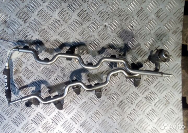 Форсунка топливная Audi 6.0 AZC