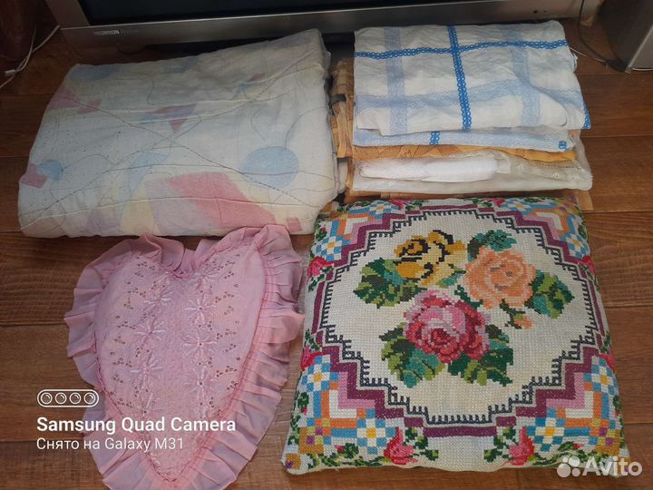 Одеяло,подушки,шторы и тюли пакетом бу