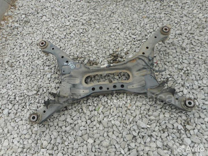 Балка подвески задняя на nissan teana L33