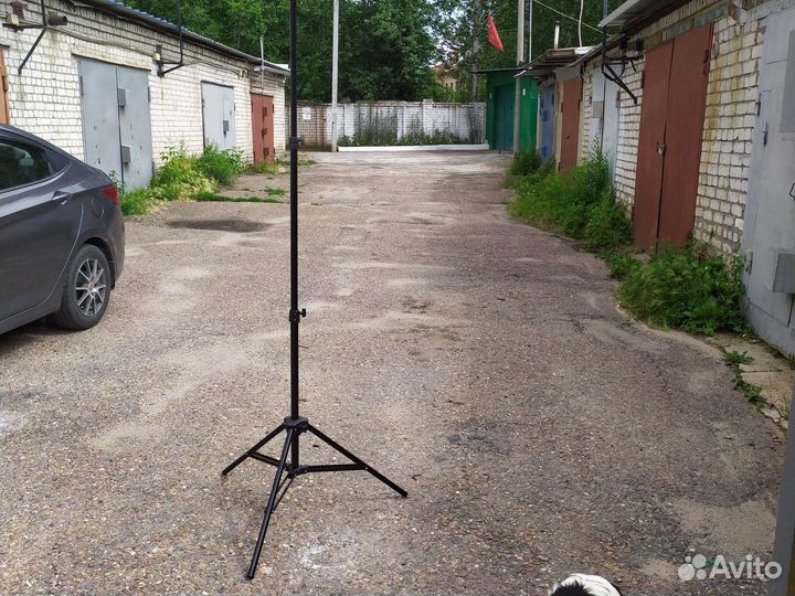 Тренога для фотоаппарата