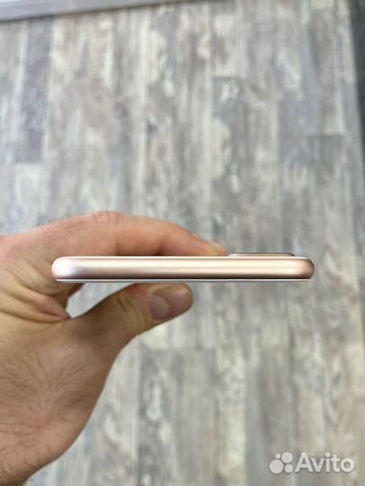 iPhone 8 Plus, 64 ГБ