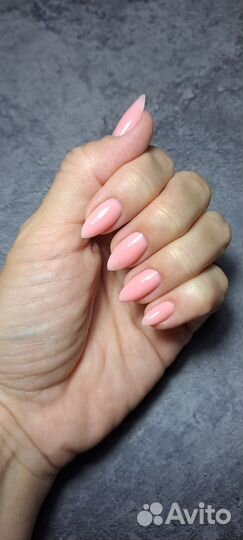 Модель на маникюр с покрытием. Бесплатно